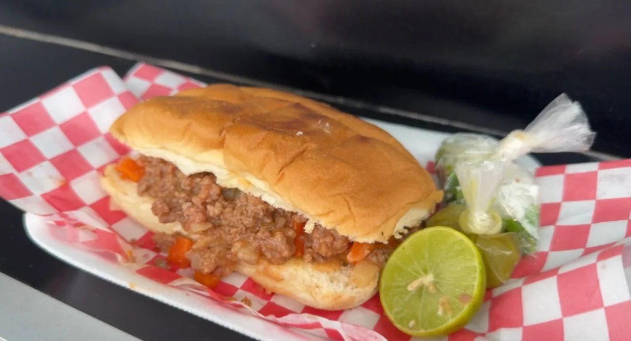 Torta de picadillo en pan tostado