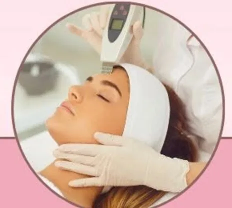 Tratamiento facial con aparatología